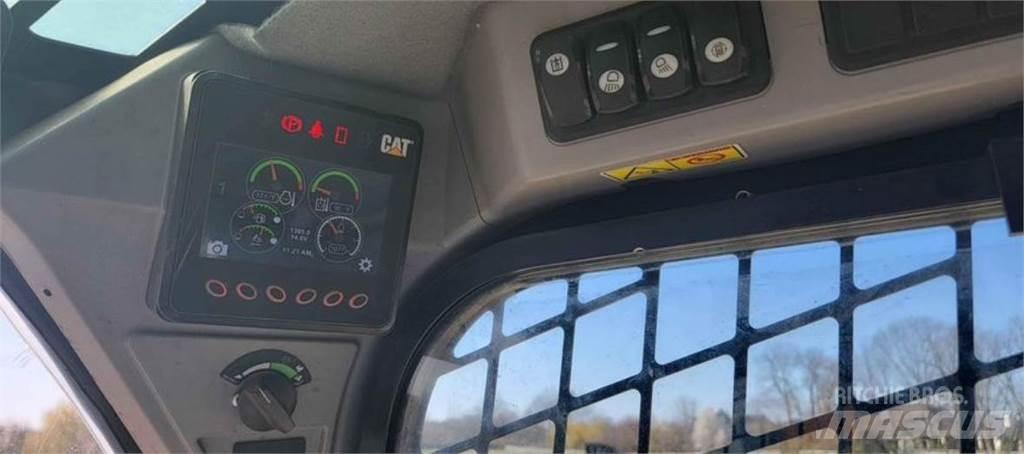 CAT 299D2 Lietoti riteņu kompaktiekrāvēji