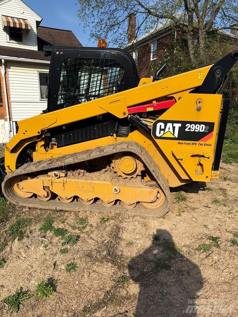 CAT 299D2 Lietoti riteņu kompaktiekrāvēji
