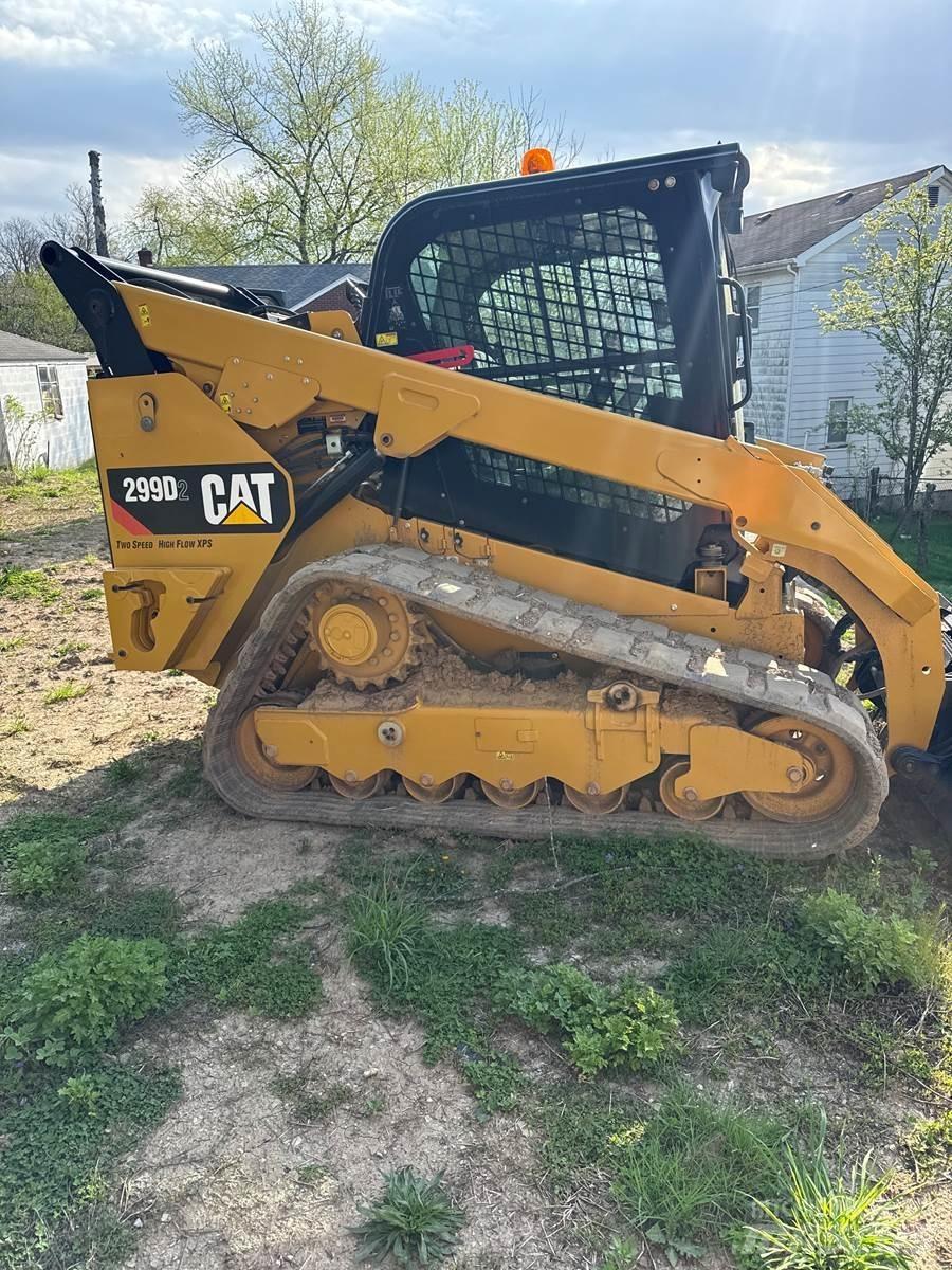 CAT 299D2 Lietoti riteņu kompaktiekrāvēji