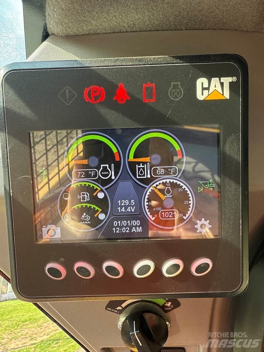 CAT 299D2 Lietoti riteņu kompaktiekrāvēji