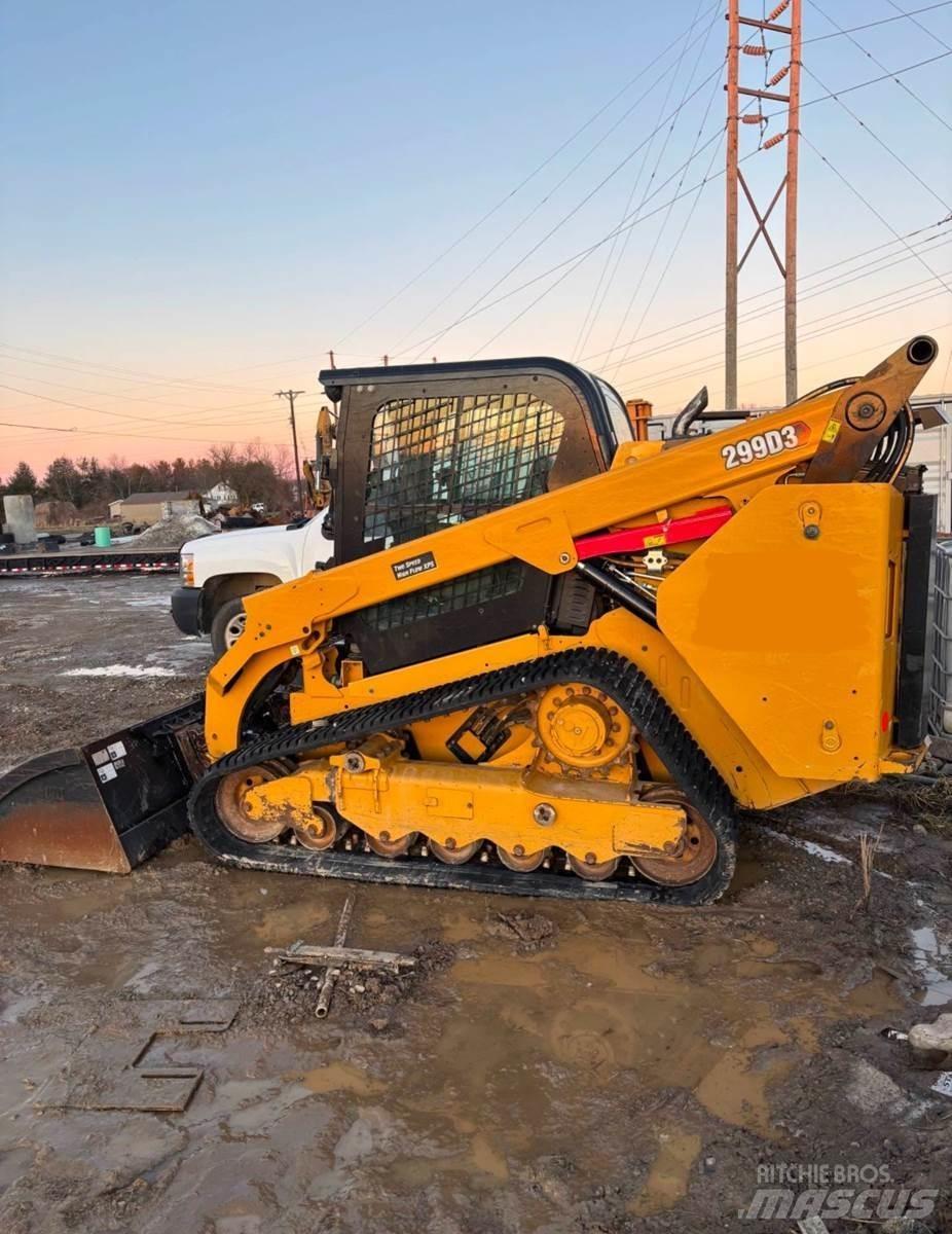 CAT 299D3 Lietoti riteņu kompaktiekrāvēji