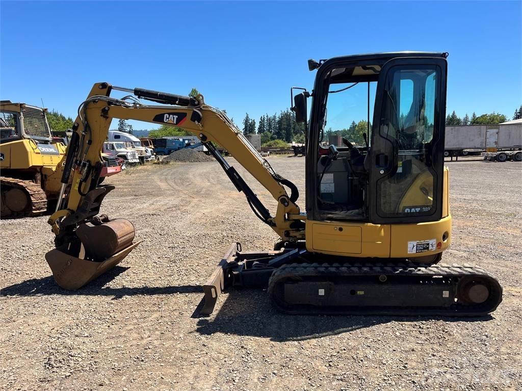 CAT 303.5 Kāpurķēžu ekskavatori