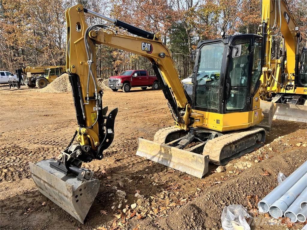 CAT 304 Kāpurķēžu ekskavatori