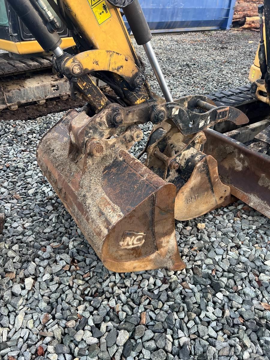 CAT 305 Mini ekskavatori < 7 t