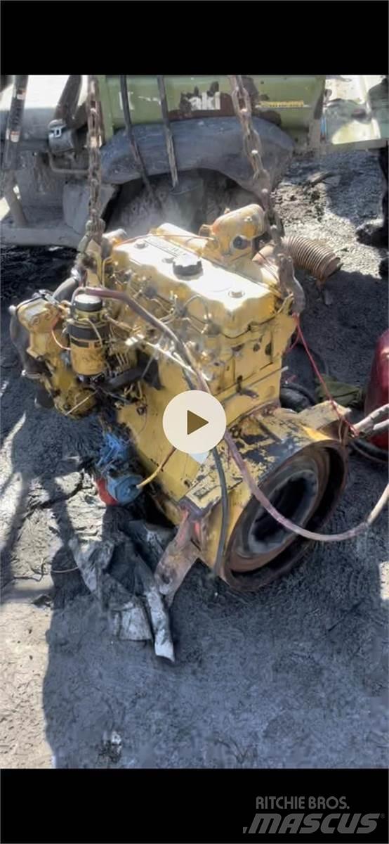 CAT 3054 Dzinēji