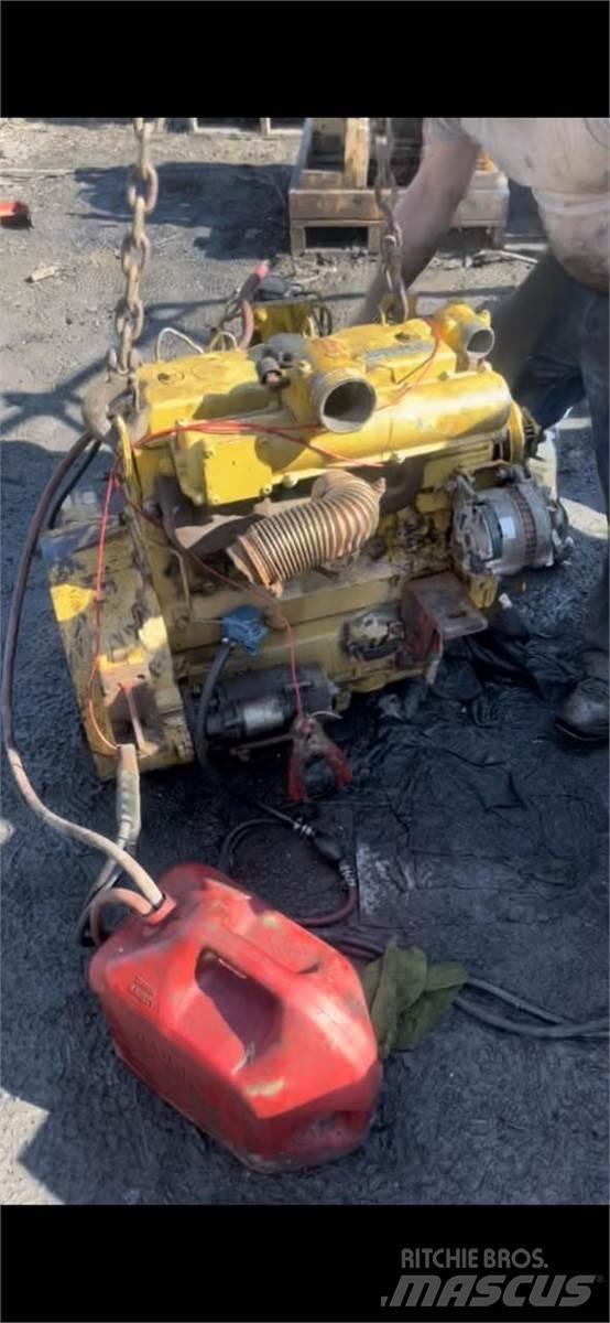 CAT 3054 Dzinēji