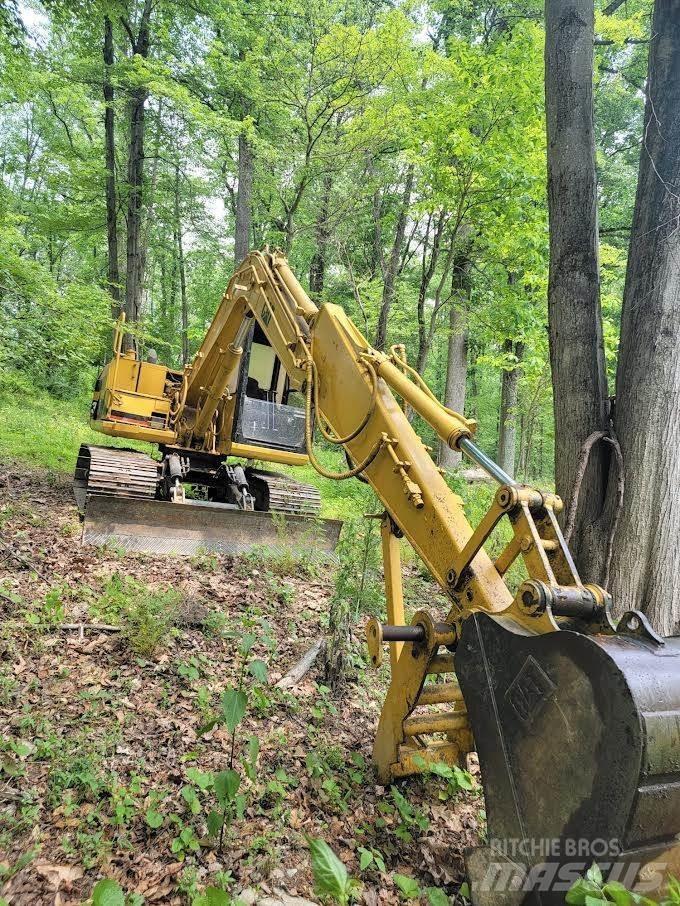 CAT 307 Kāpurķēžu ekskavatori
