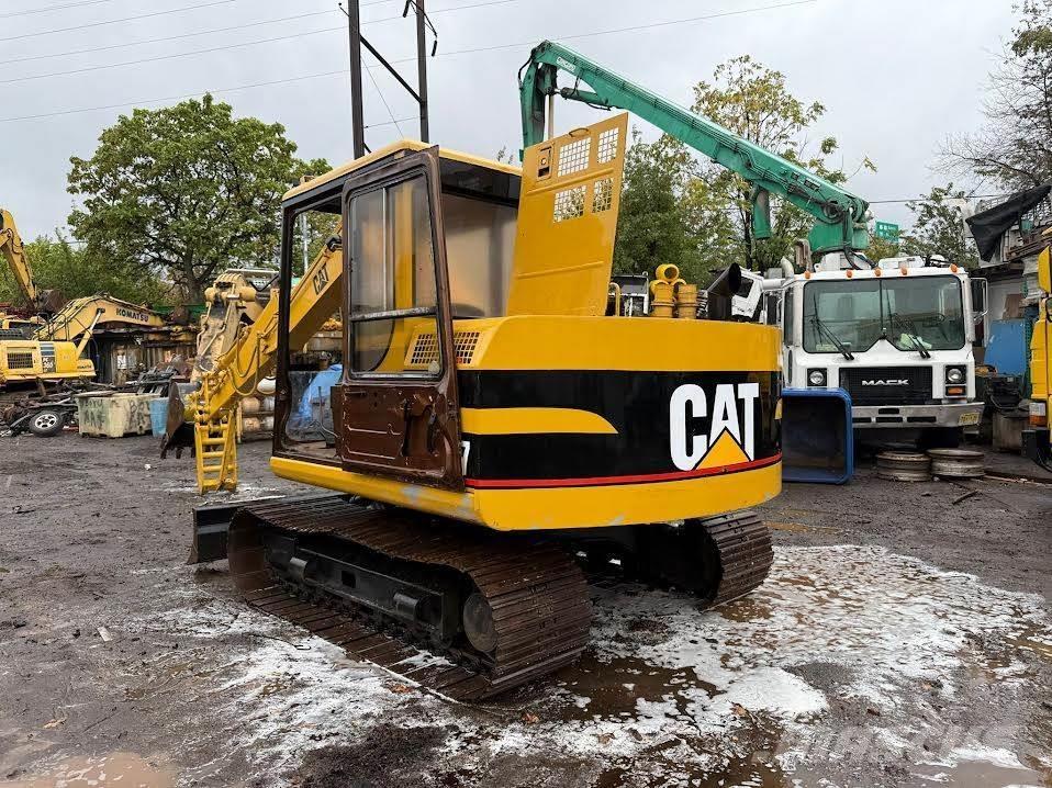 CAT 307 Kāpurķēžu ekskavatori