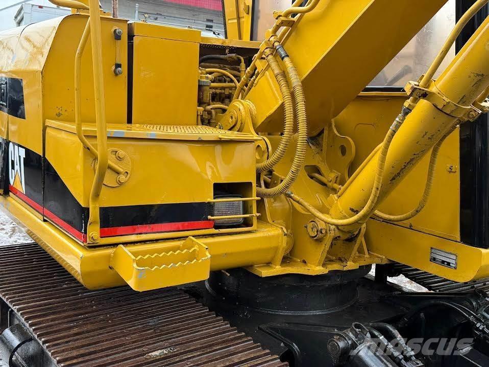 CAT 307 Kāpurķēžu ekskavatori
