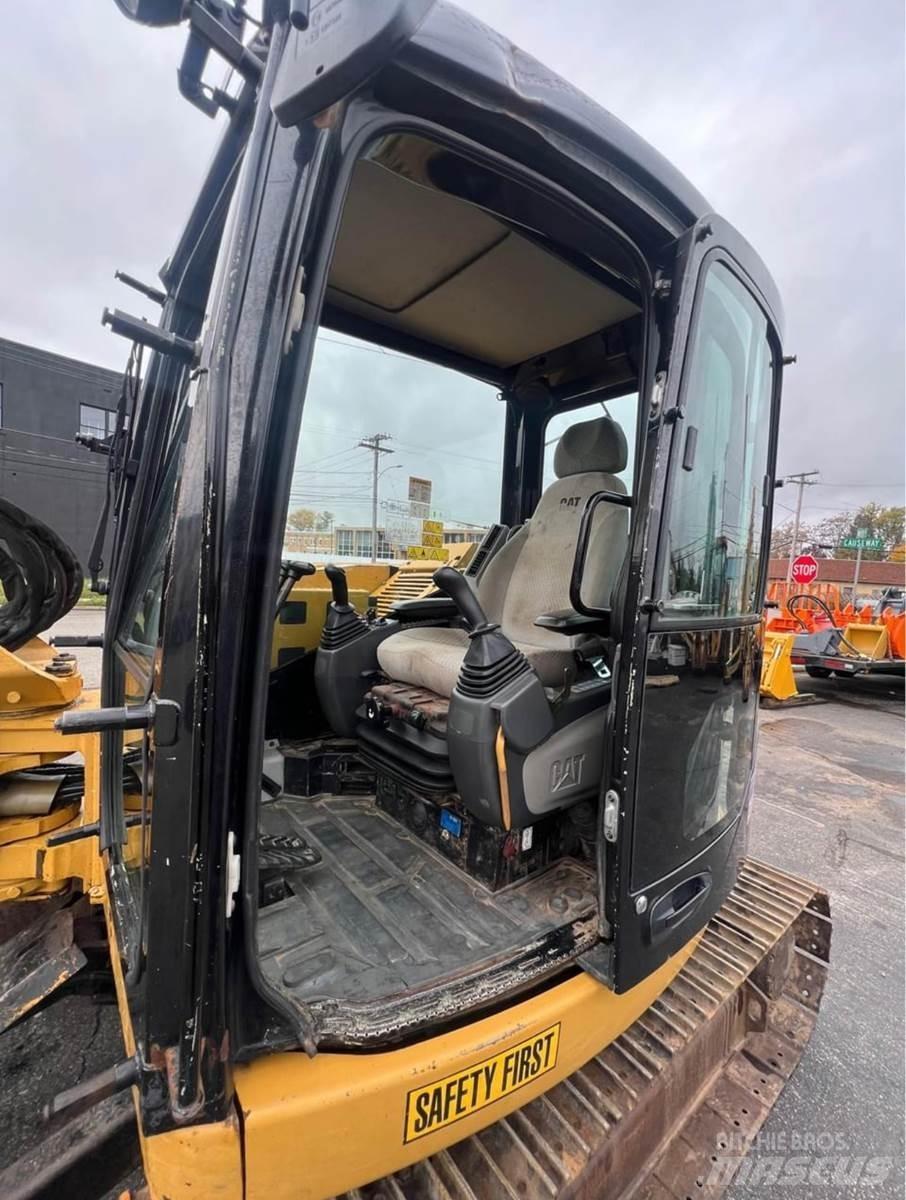 CAT 308D Kāpurķēžu ekskavatori