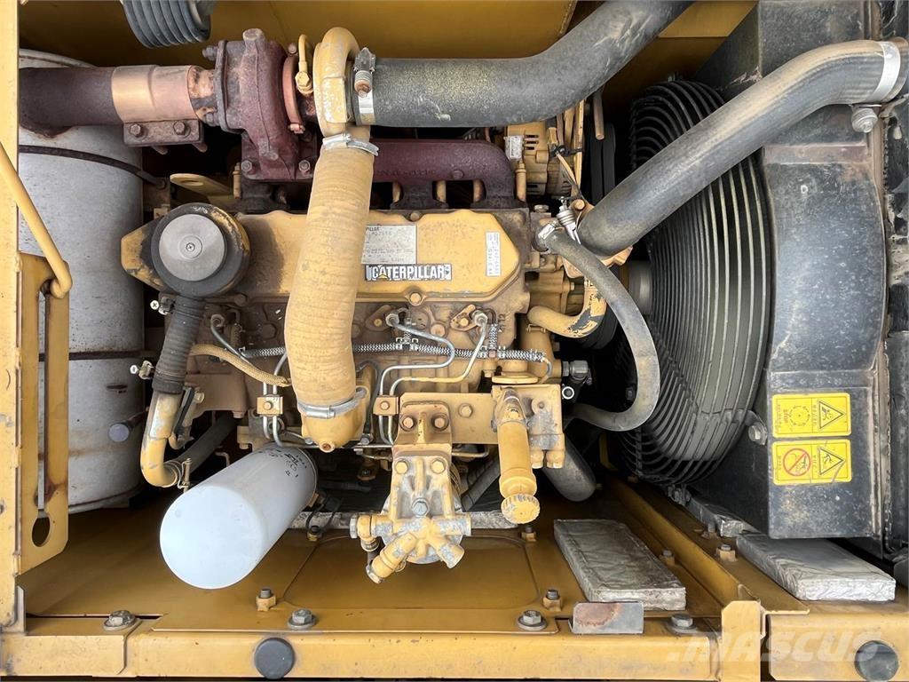 CAT 311C Kāpurķēžu ekskavatori