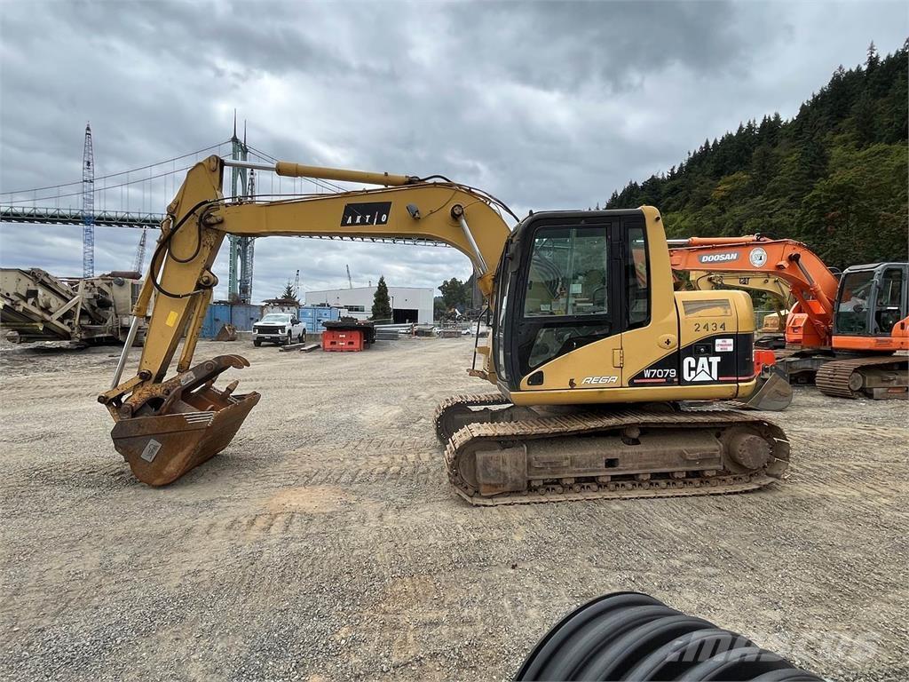 CAT 311C Kāpurķēžu ekskavatori