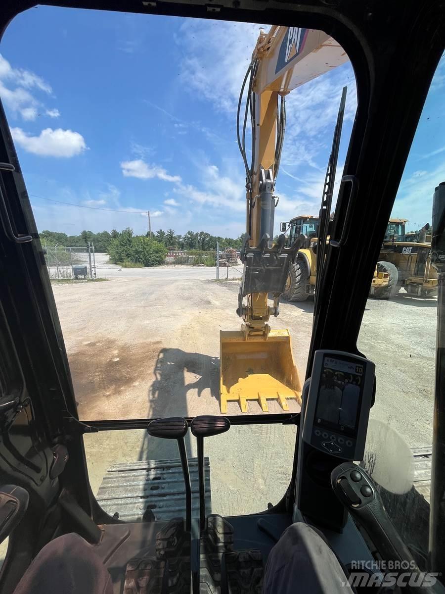 CAT 313FL Kāpurķēžu ekskavatori