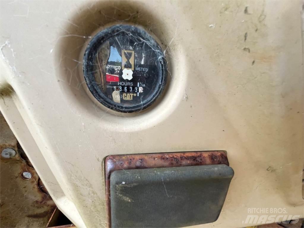 CAT 320 Kāpurķēžu ekskavatori