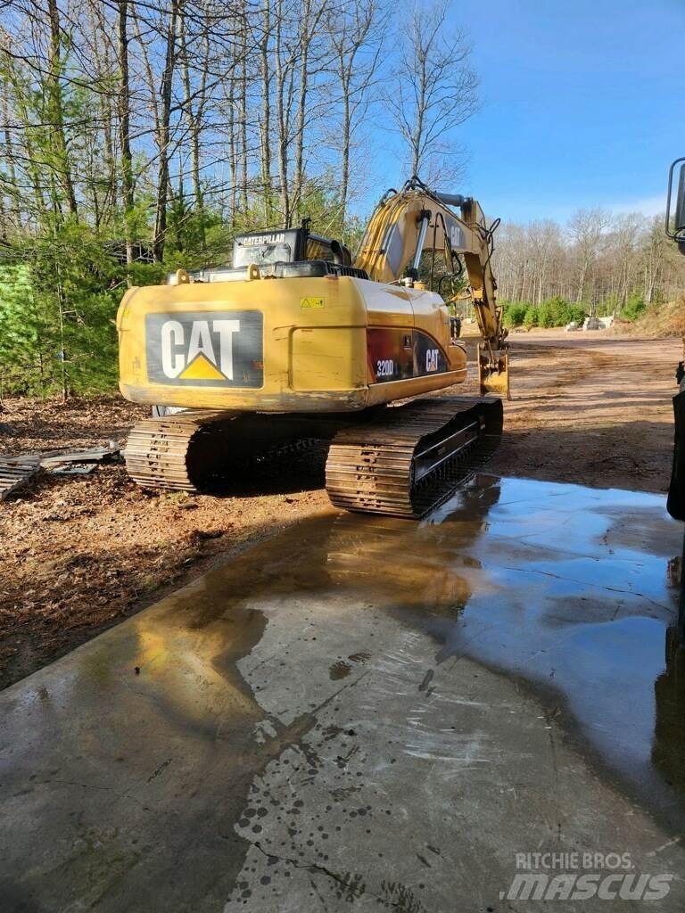CAT 320DL Kāpurķēžu ekskavatori