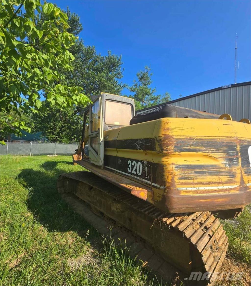CAT 320L Kāpurķēžu ekskavatori
