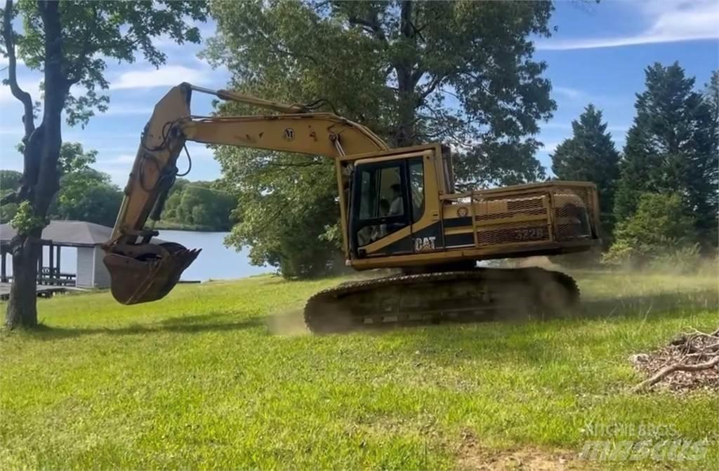CAT 322BL Kāpurķēžu ekskavatori