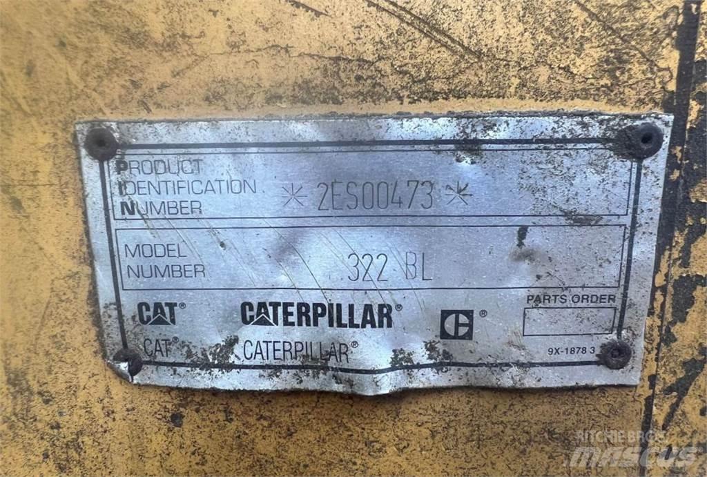 CAT 322BL Kāpurķēžu ekskavatori