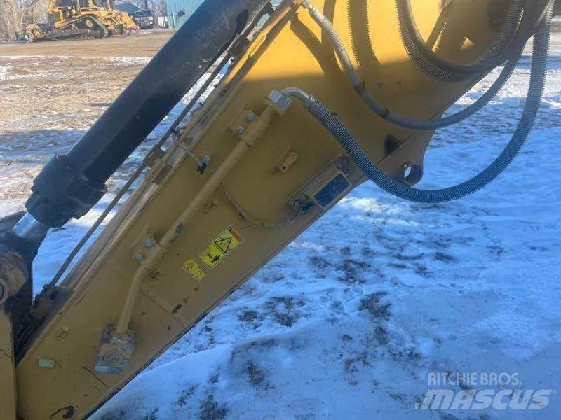 CAT 323FL Kāpurķēžu ekskavatori