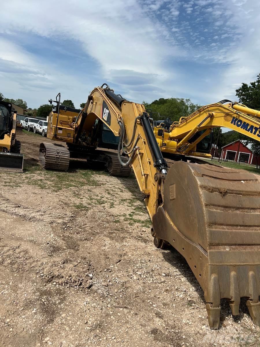 CAT 323FL Kāpurķēžu ekskavatori