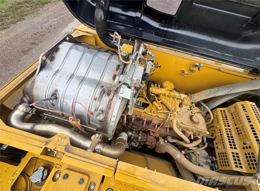 CAT 323FL Kāpurķēžu ekskavatori