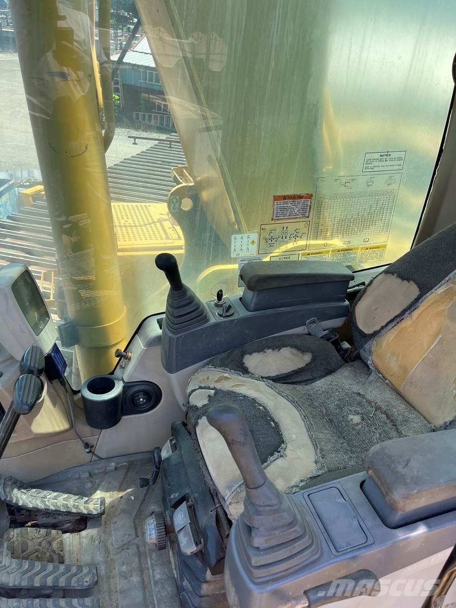 CAT 325CL Kāpurķēžu ekskavatori