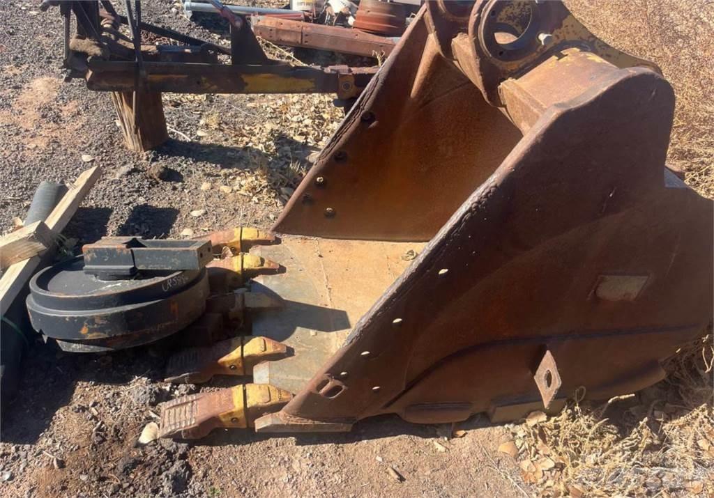 CAT 325L Kāpurķēžu ekskavatori