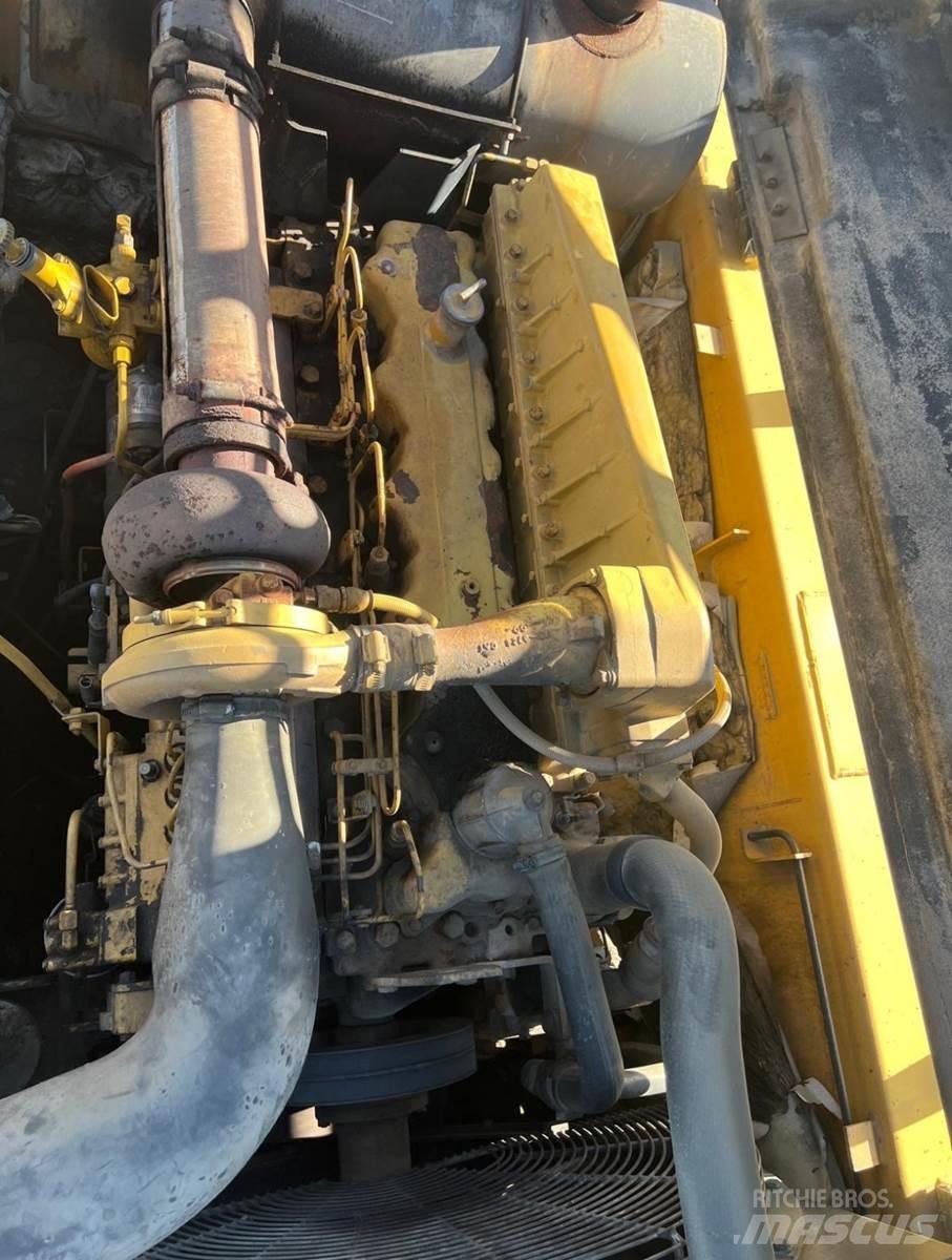 CAT 330BL Kāpurķēžu ekskavatori