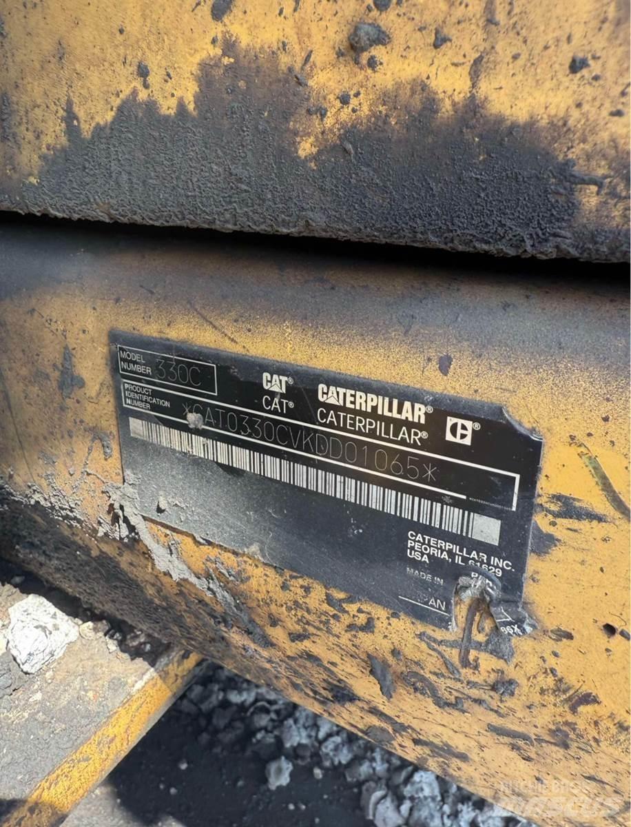 CAT 330C Kāpurķēžu ekskavatori