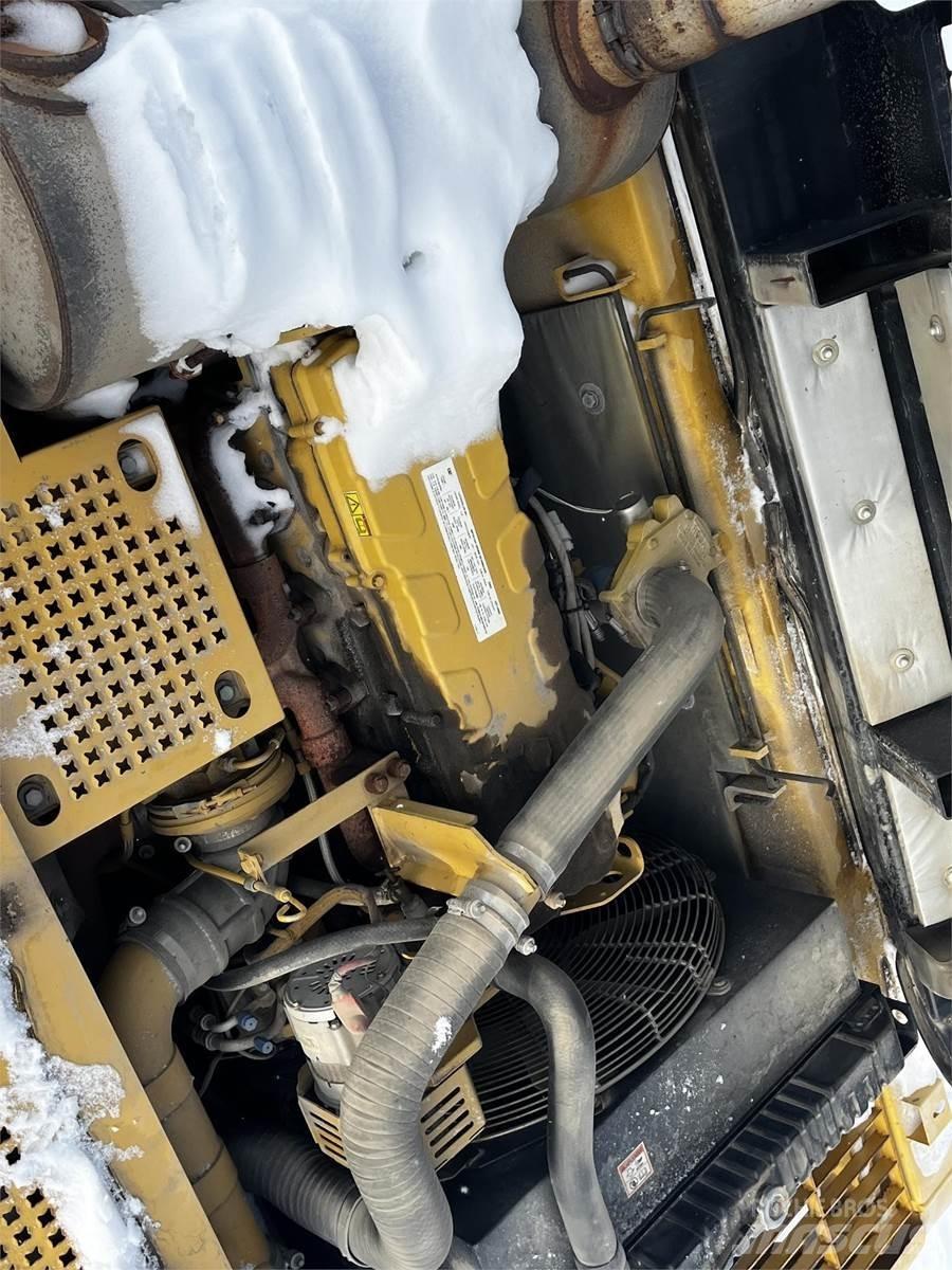 CAT 330CL Kāpurķēžu ekskavatori