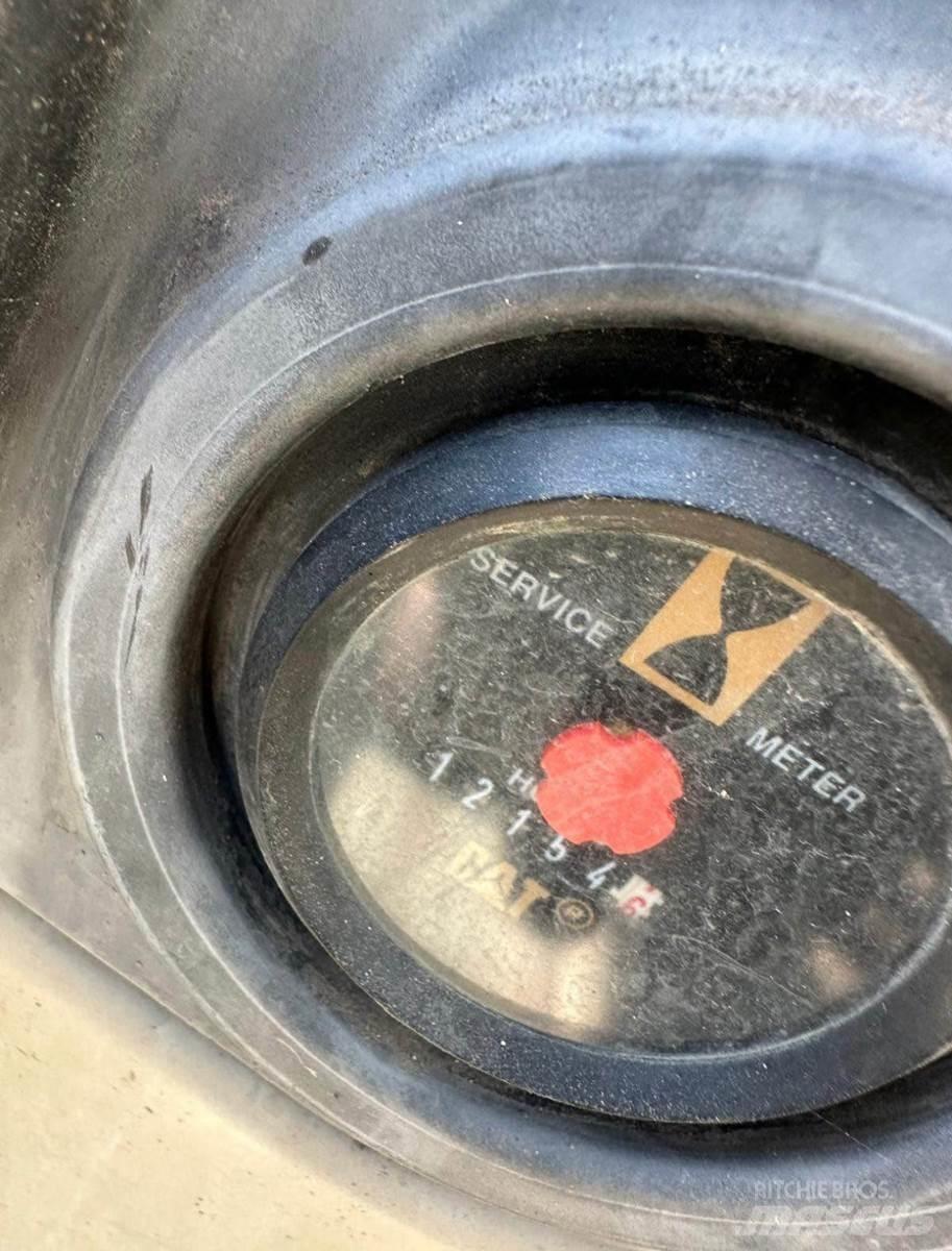 CAT 330CL Kāpurķēžu ekskavatori