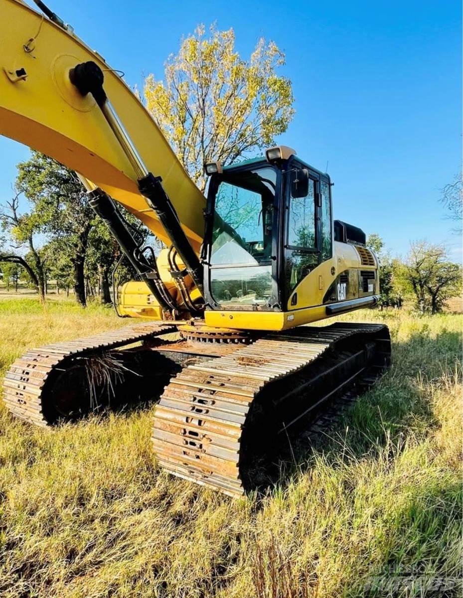 CAT 330DL Kāpurķēžu ekskavatori