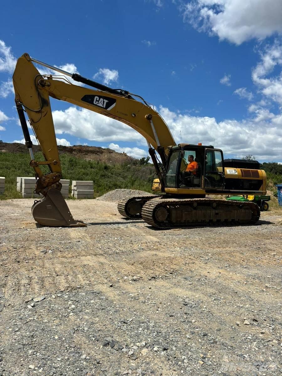 CAT 330DL Kāpurķēžu ekskavatori