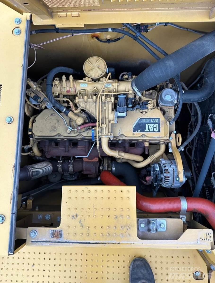 CAT 330GC Kāpurķēžu ekskavatori