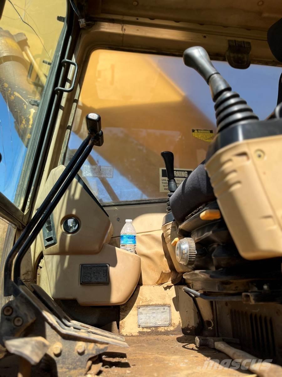 CAT 330L Kāpurķēžu ekskavatori