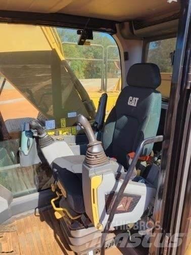 CAT 340 Kāpurķēžu ekskavatori