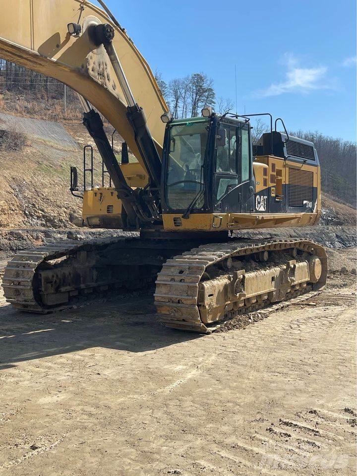 CAT 374DL Kāpurķēžu ekskavatori