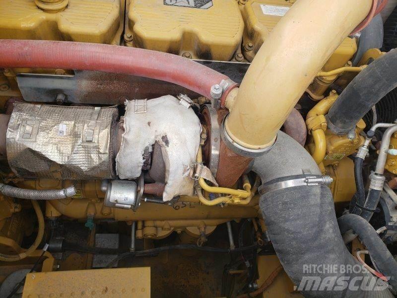 CAT 390FL Kāpurķēžu ekskavatori