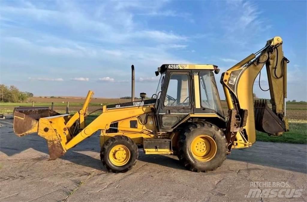 CAT 426B Ekskavatori-iekrāvēji