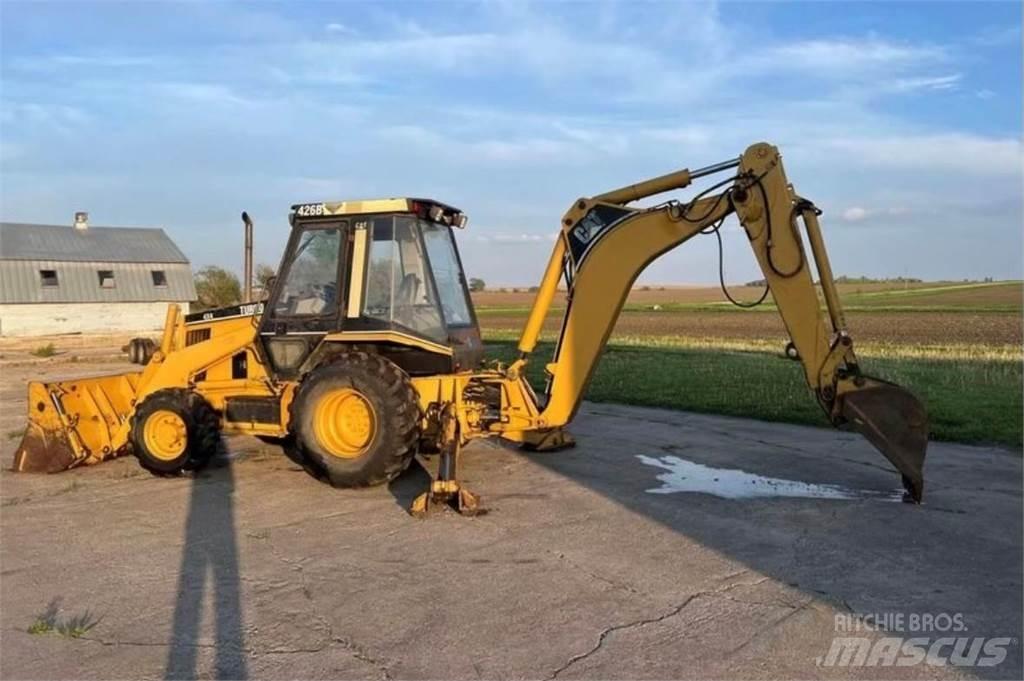 CAT 426B Ekskavatori-iekrāvēji