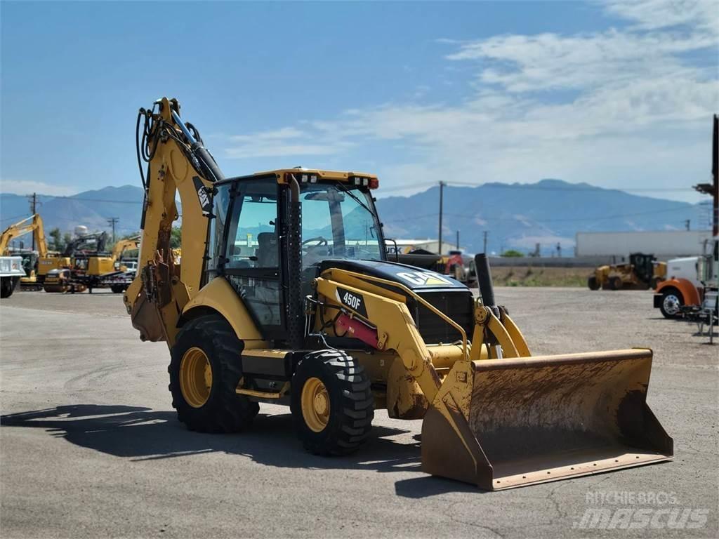 CAT 450F Ekskavatori-iekrāvēji