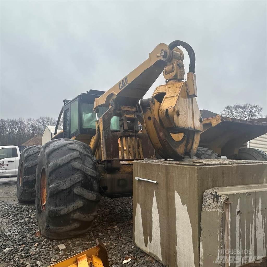 CAT 545 Šķeldotāji