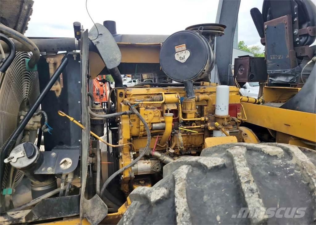 CAT 563C Augsnes blīvētāji