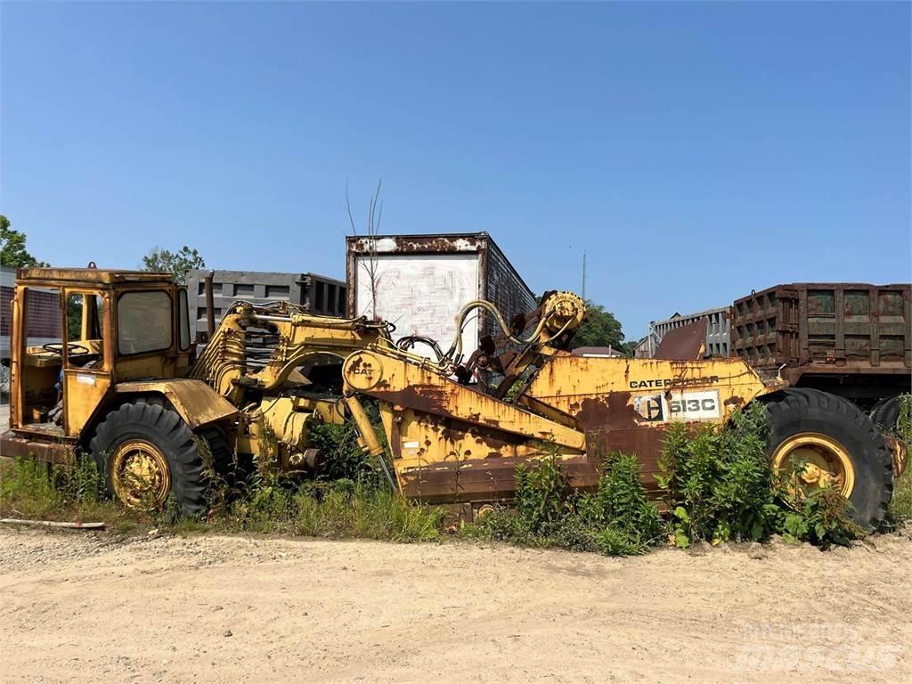 CAT 613C Skrēperi