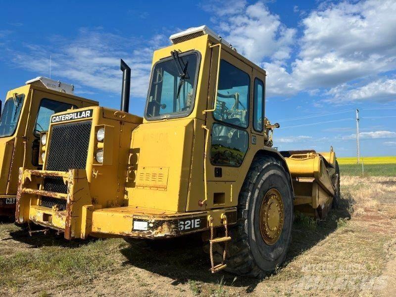 CAT 621E Skrēperi