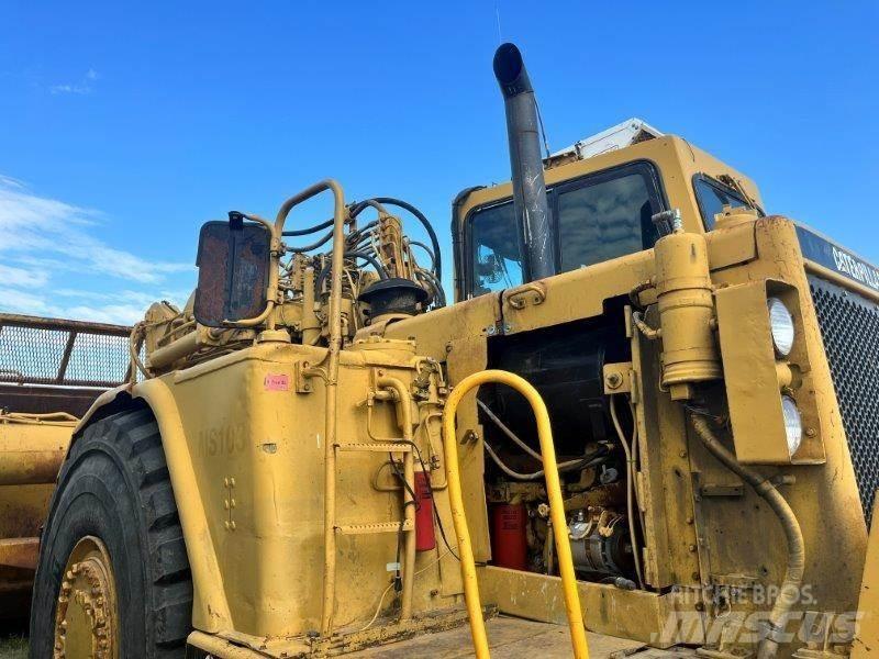 CAT 621E Skrēperi