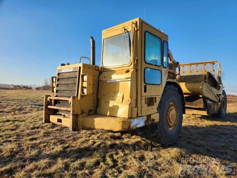 CAT 621F Skrēperi