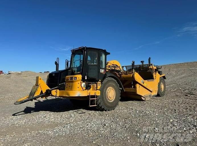 CAT 627 Skrēperi