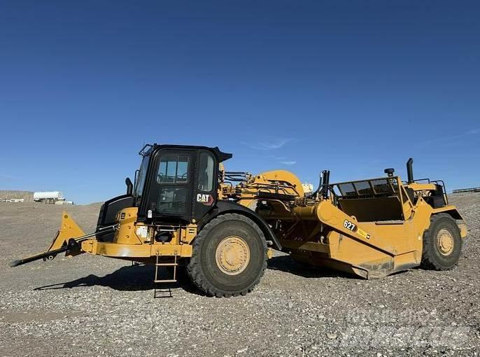 CAT 627 Skrēperi