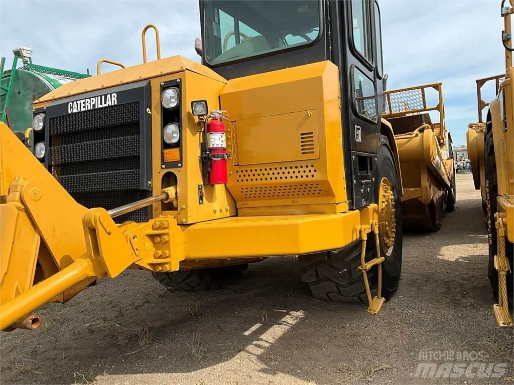 CAT 627G Skrēperi